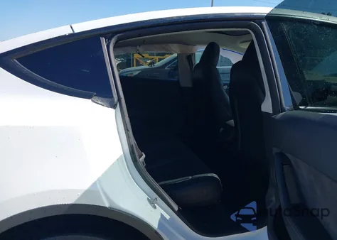 2023 Tesla Model Y Awd/Long Range Dual Motor All-Wheel Drive from USA, damaged, VIN 7SAYGDEE7PA123770